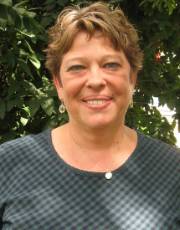 Headshot of Sue Chawszczewski